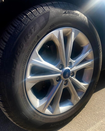Ford Escape cena 69900 przebieg: 65542, rok produkcji 2018 z Wieleń małe 211